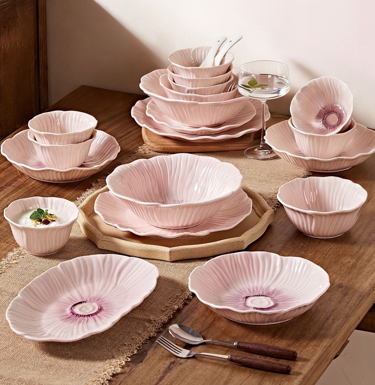Cerelith Dinnerware Sets Bowl Set Underglaze Flower Ceramic Tableware Set Full Set of 4