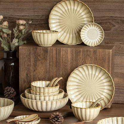 Cerelith Vintage Porcelain Dinnerware Sets Bowls, Plates, and Plates Set